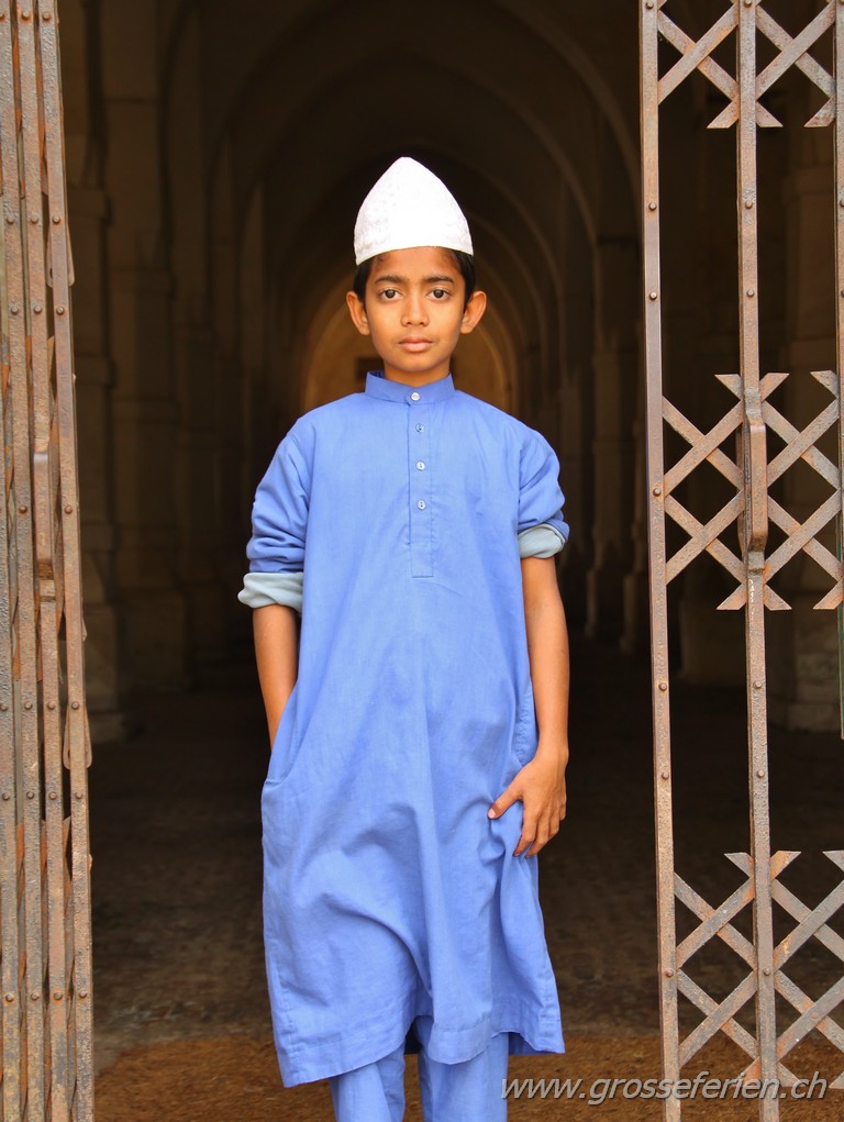 Bangladesh, Bagerhat, Boy Bangladesh, Bagerhat, Boy
